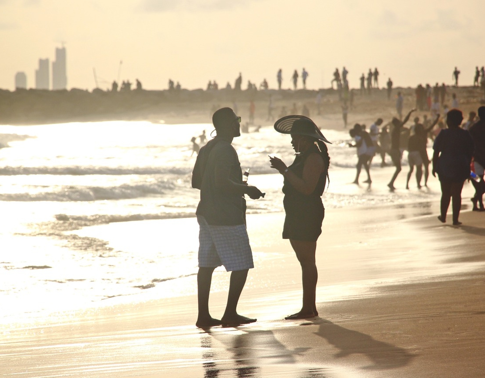 beach, love, sunset-2872056.jpg